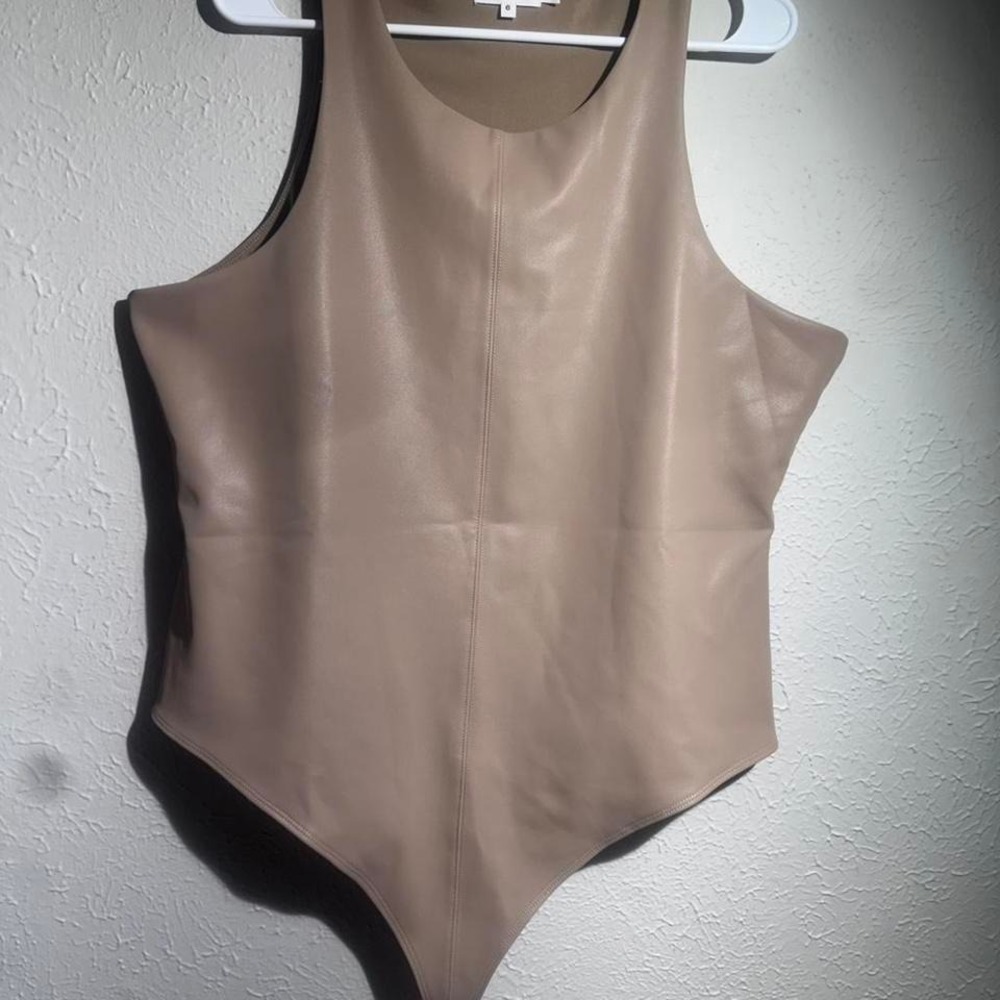 Good American tan bodysuit Size 6 #bodysuit